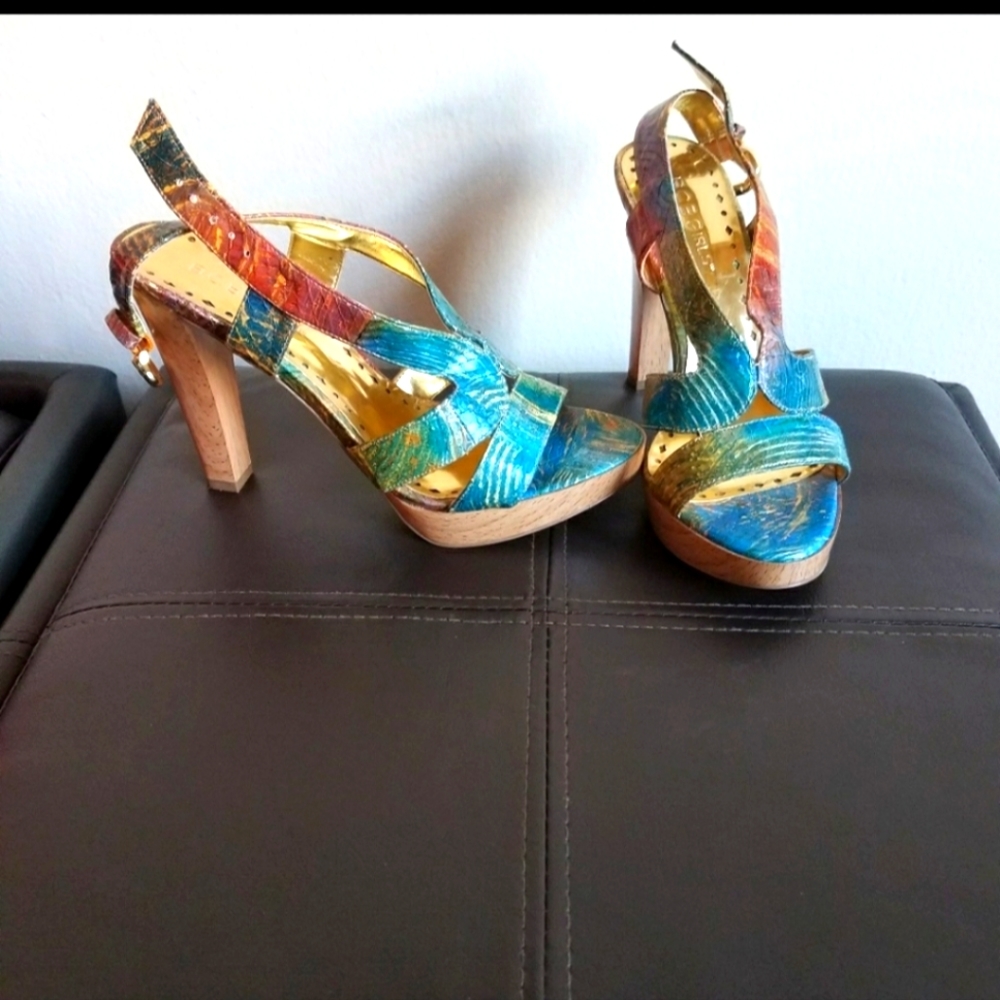 BCBG multi colored shoes